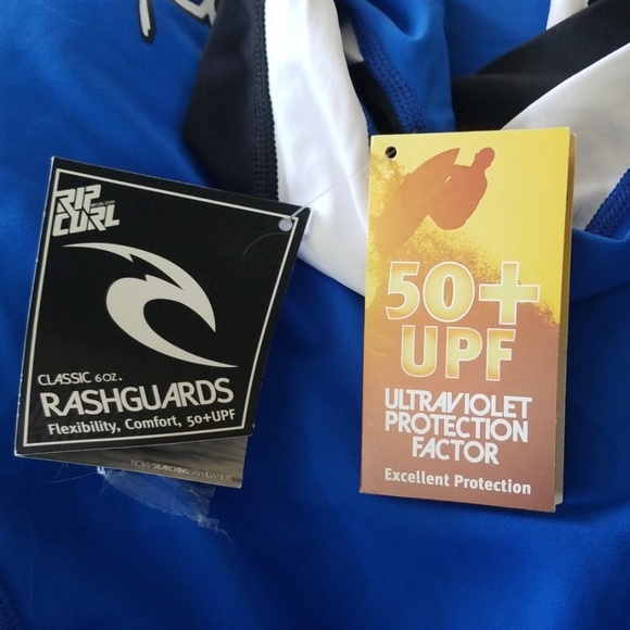 Ripcurl Rash Guard - Picture 4 of 5